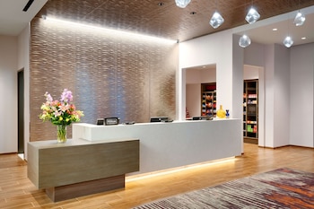 Hampton Inn  & Suites Anaheim Resort Convention Center,Fullerton>>Anaheim,3 star