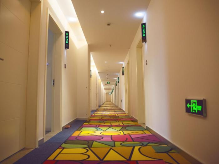 shell shanghai jiadingbei subway station shuping road hotel