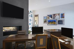 hyatt place greensboro downtown