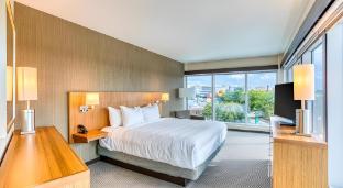 hyatt place greensboro downtown