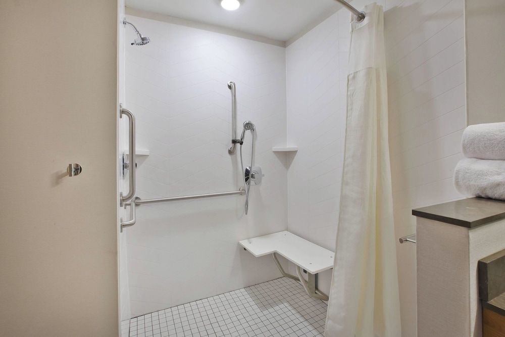 fairfield inn and suites by marriott flint grand blanc