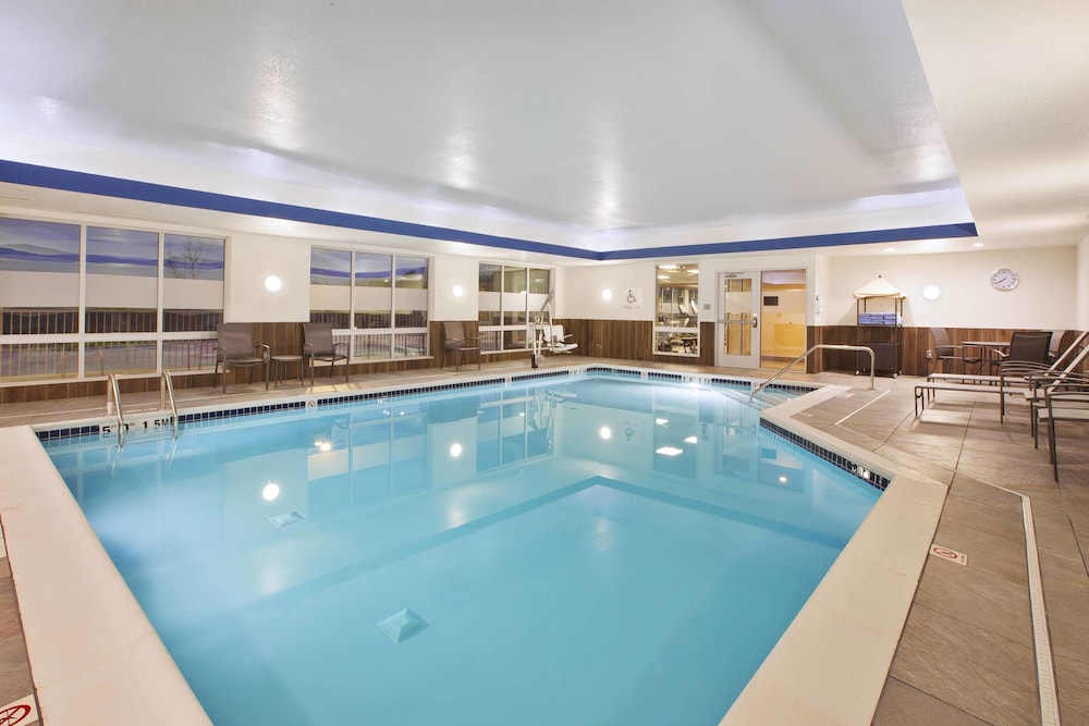 fairfield inn and suites by marriott flint grand blanc