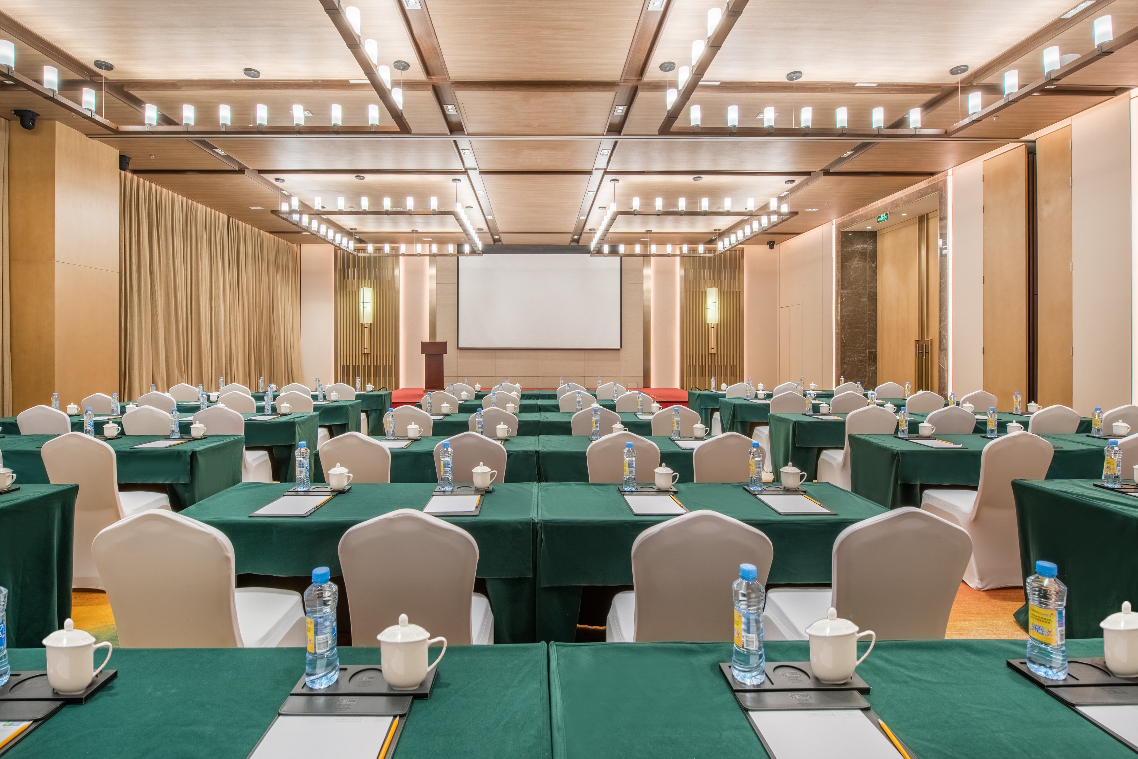 holiday inn resort yichun mingyue mountain an ihg hotel