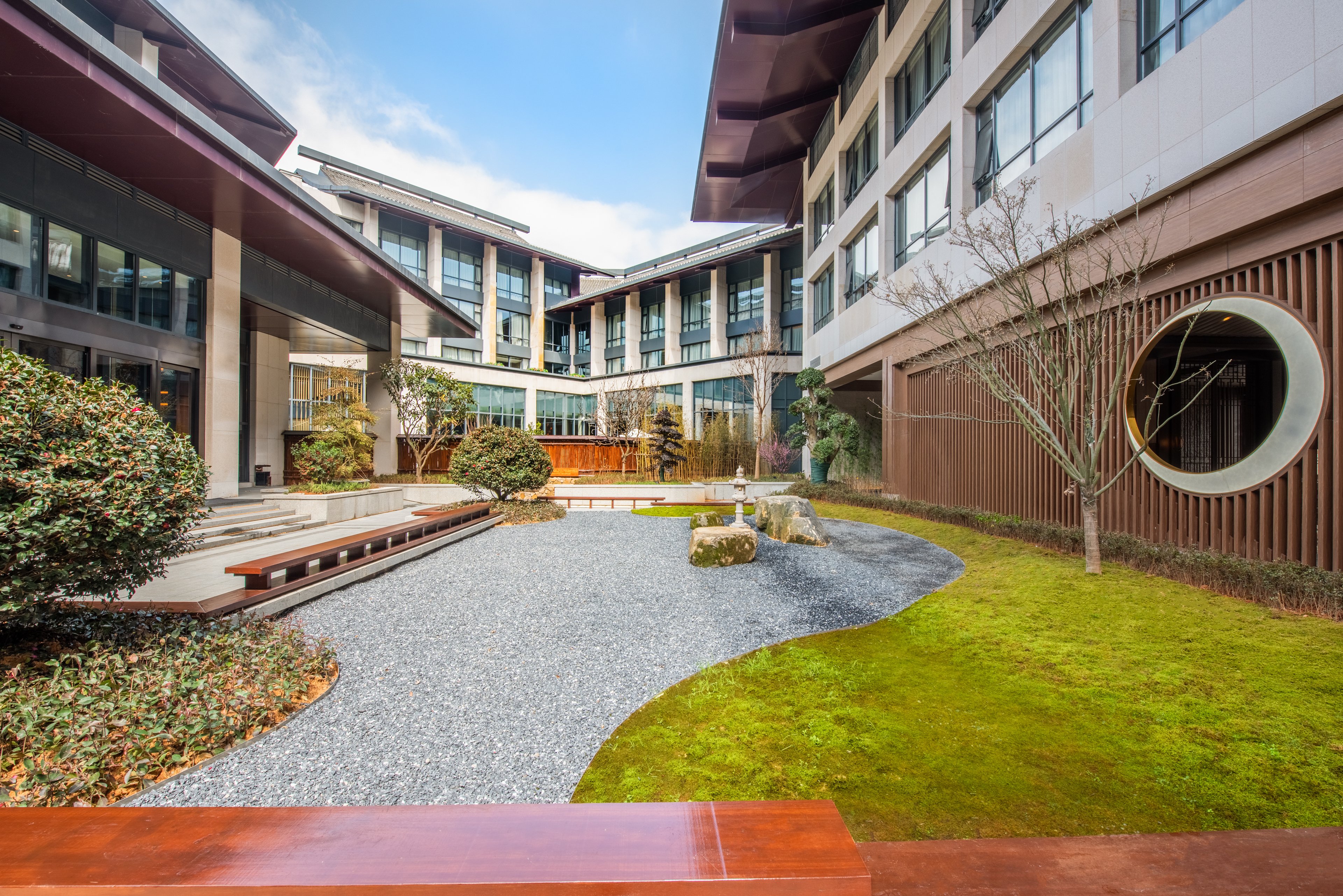 holiday inn resort yichun mingyue mountain an ihg hotel