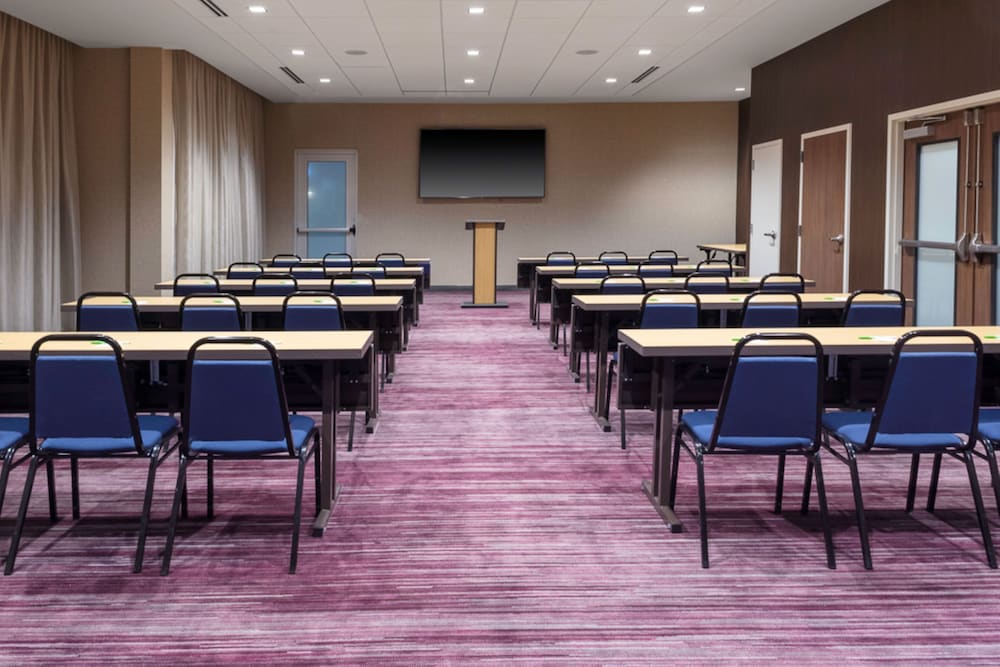 courtyard by marriott indianapolis west speedway