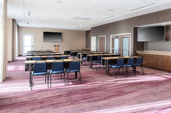 courtyard by marriott indianapolis west speedway