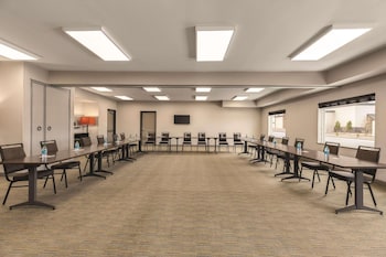 country inn and suites by radisson lubbock southwest tx