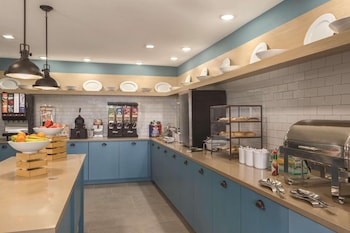 country inn and suites by radisson lubbock southwest tx