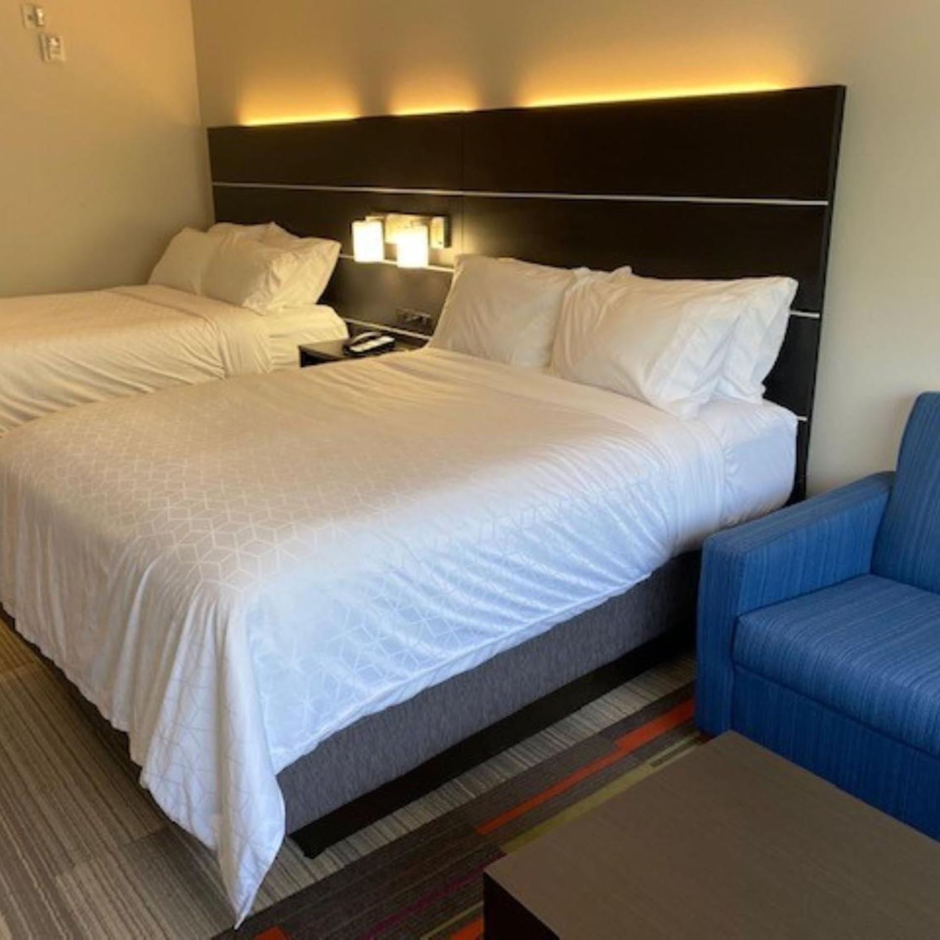 holiday inn express and suites warrensburg north an ihg hotel