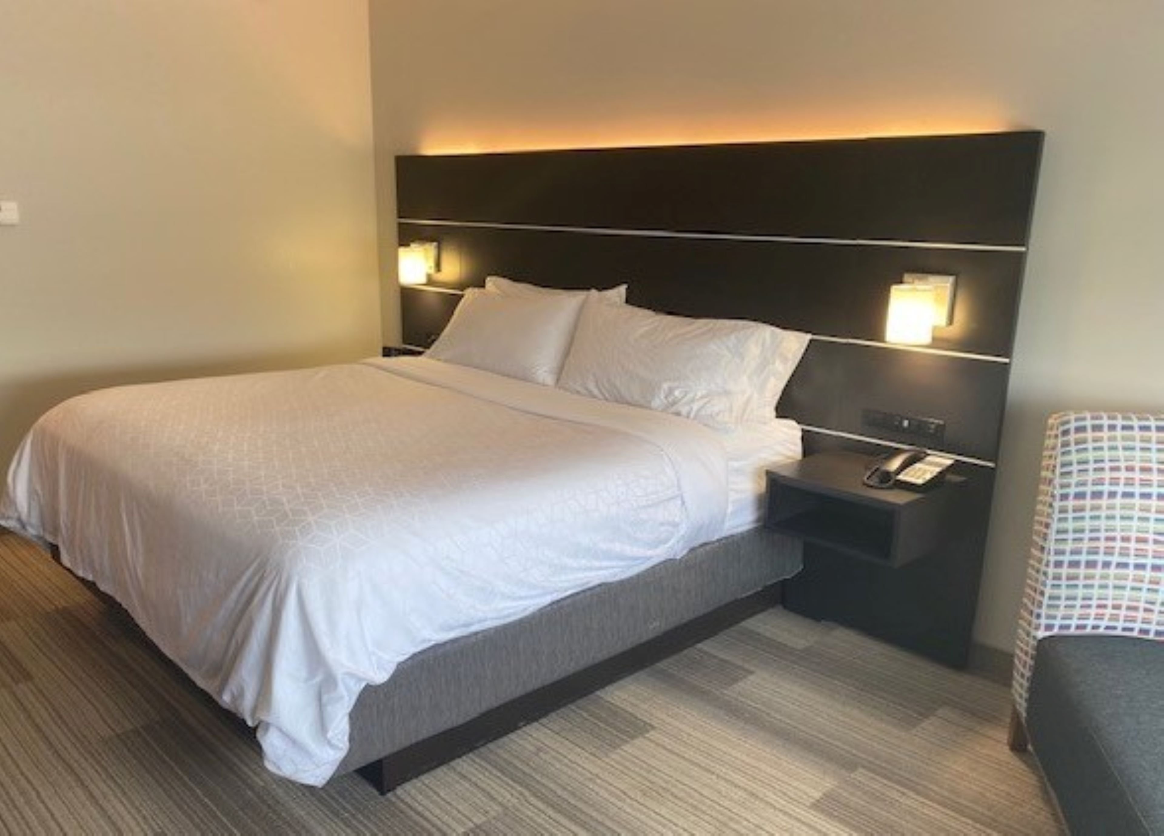 holiday inn express and suites warrensburg north an ihg hotel
