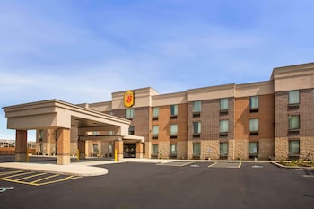 Super 8 By Wyndham St. Louis North,St. Louis>>Pontoon Beach,2 star