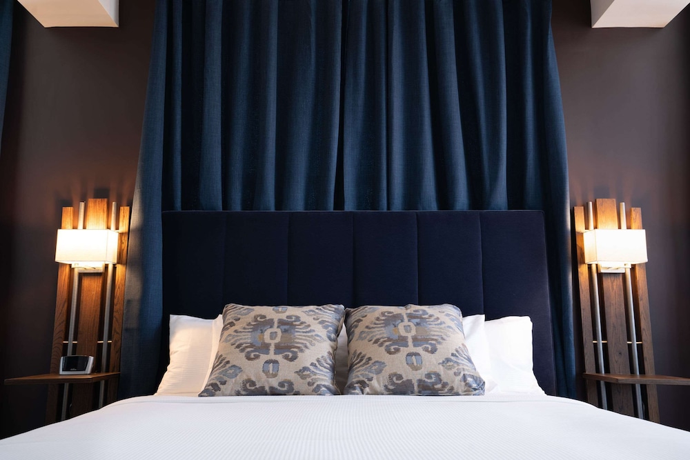 the esquire hotel downtown gastonia ascend hotel collection