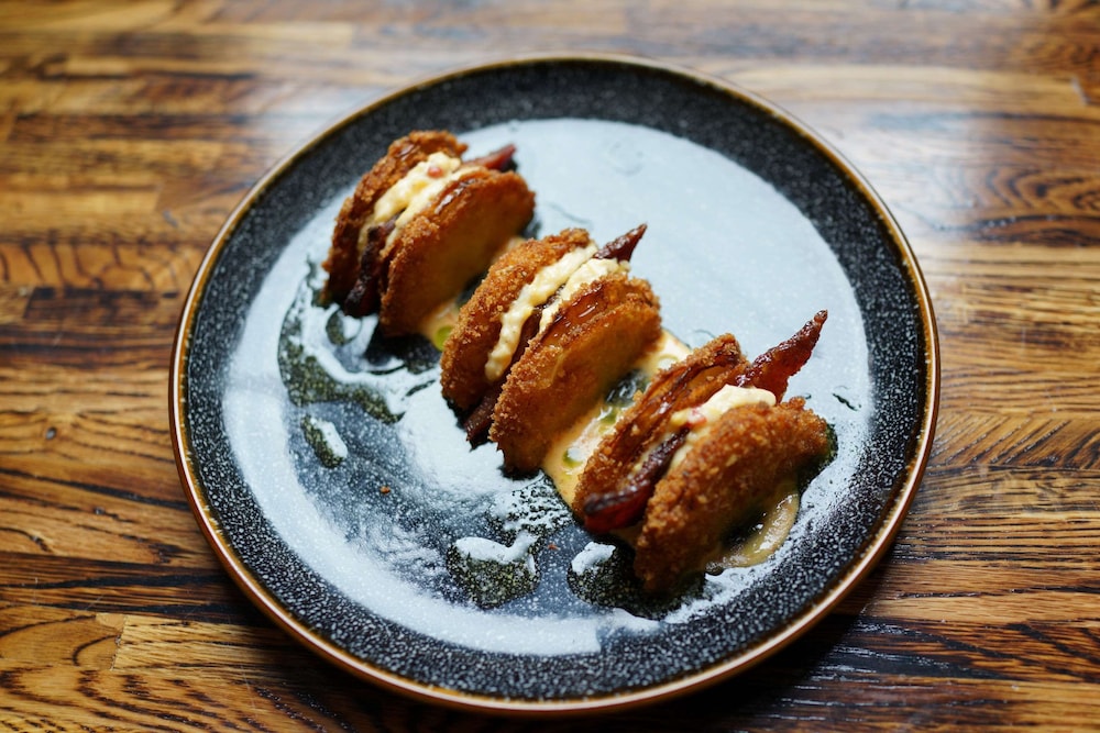 the esquire hotel downtown gastonia ascend hotel collection