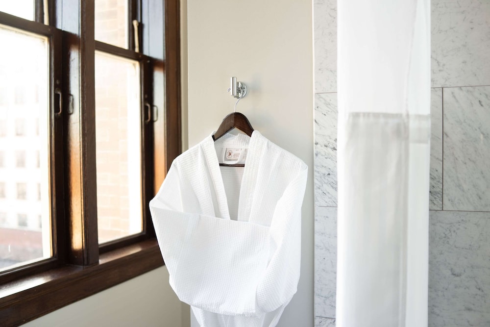 the esquire hotel downtown gastonia ascend hotel collection