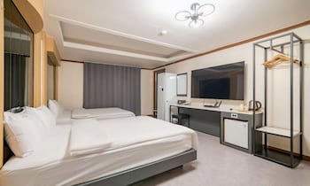 donghae gloria tourist hotel