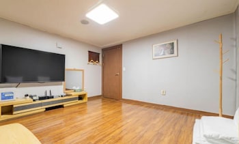 donghae gloria tourist hotel