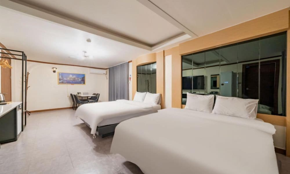 donghae gloria tourist hotel