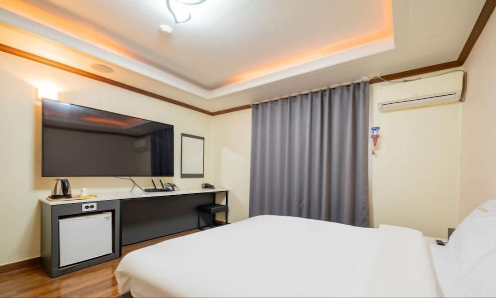 donghae gloria tourist hotel