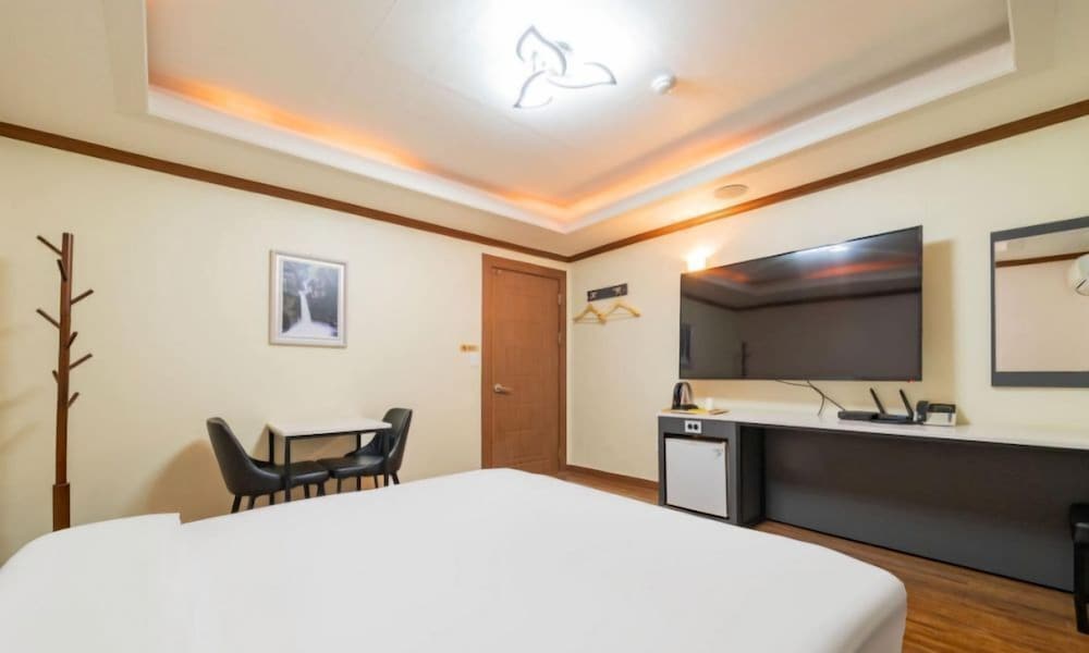 donghae gloria tourist hotel