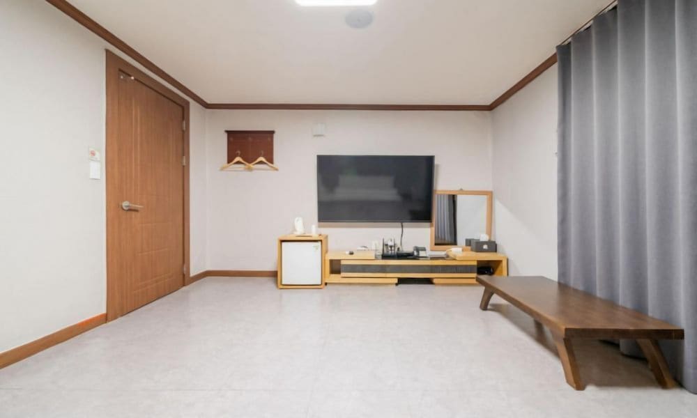 donghae gloria tourist hotel