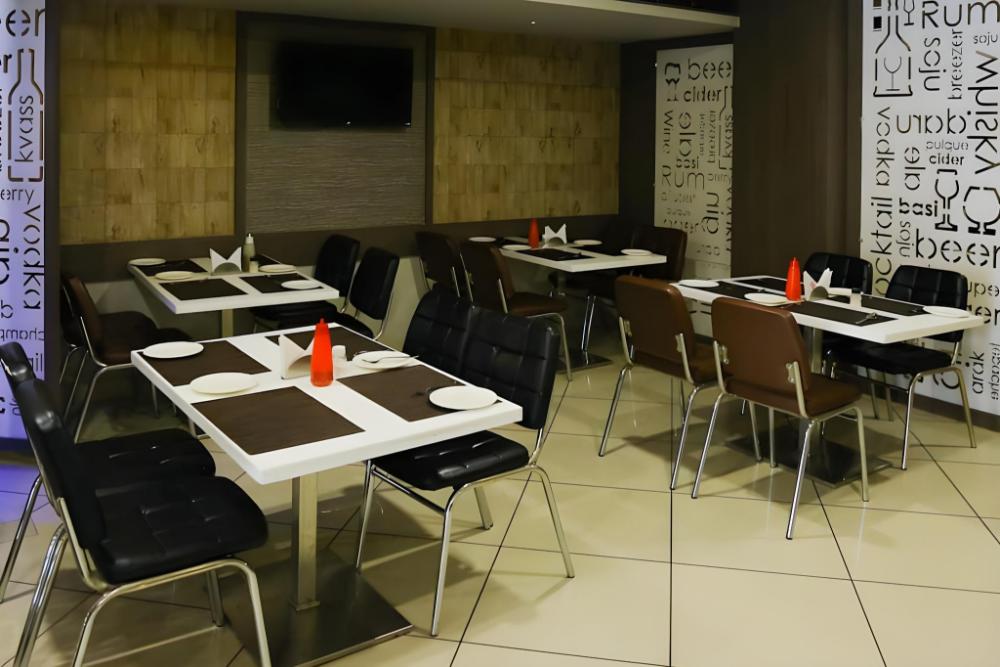 treebo trip n square