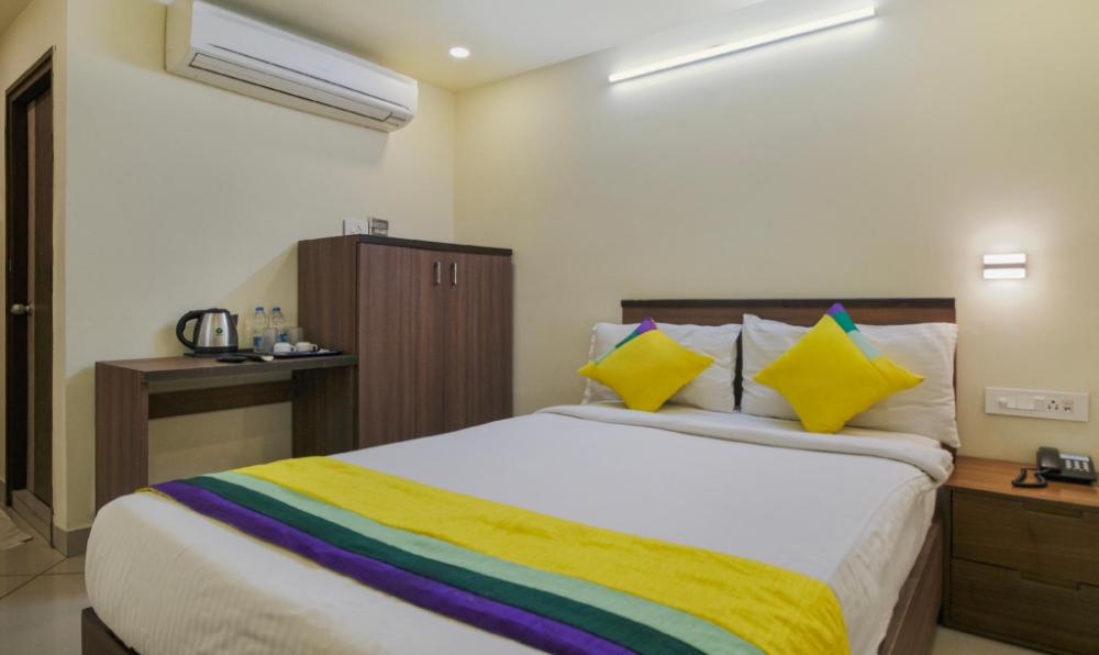 treebo trip n square