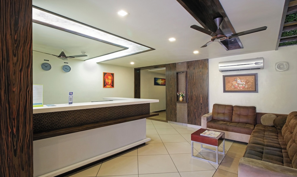 treebo trip n square