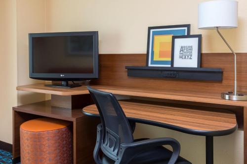 Fairfield Inn & Suites Galesburg,Knox County>>Galesburg,3 star