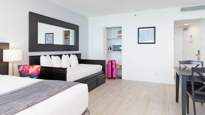 castle beach club condominiums by new point miami