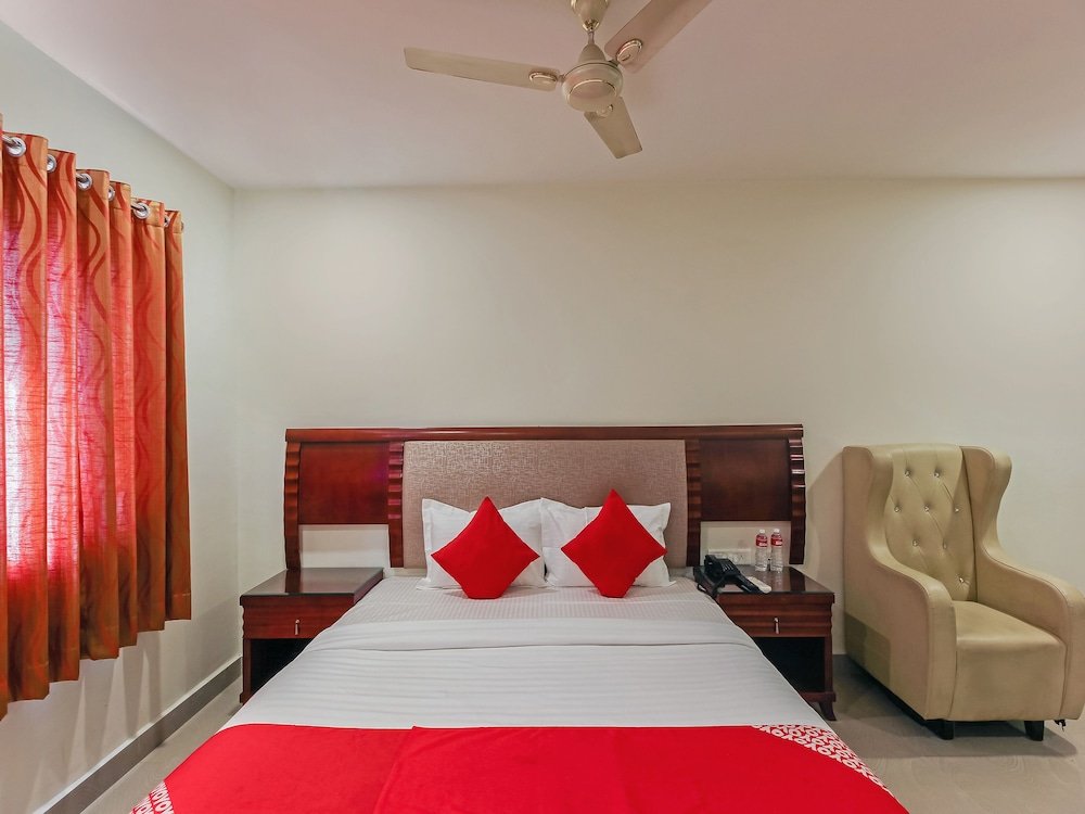 oyo 24799 redlas inn
