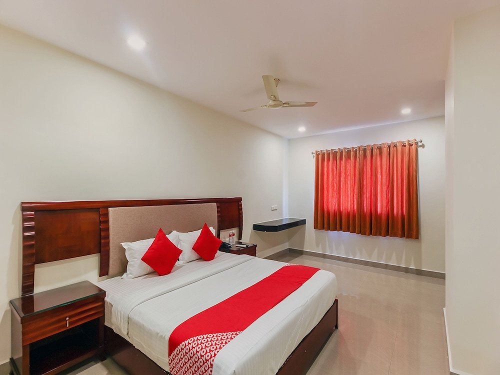 oyo 24799 redlas inn