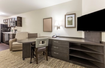 Candlewood Suites Davenport, An Ihg Hotel,Davenport>>Bettendorf,2.5 star