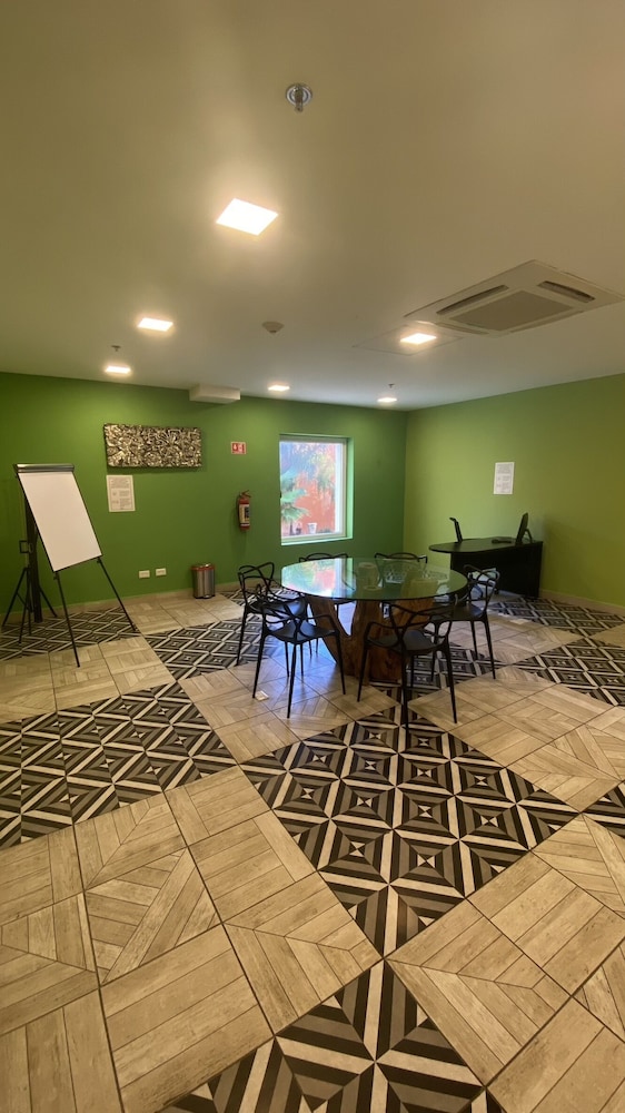 holiday inn express merida centro