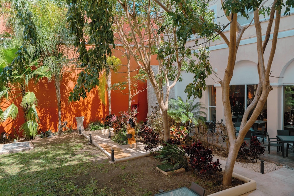 holiday inn express merida centro