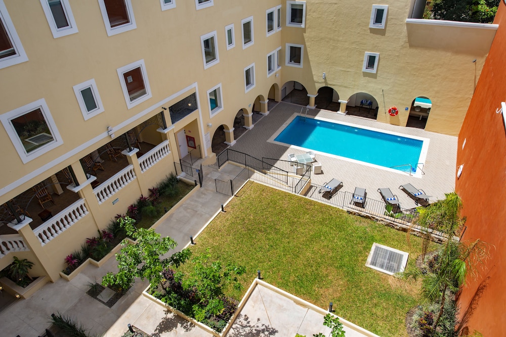 holiday inn express merida centro