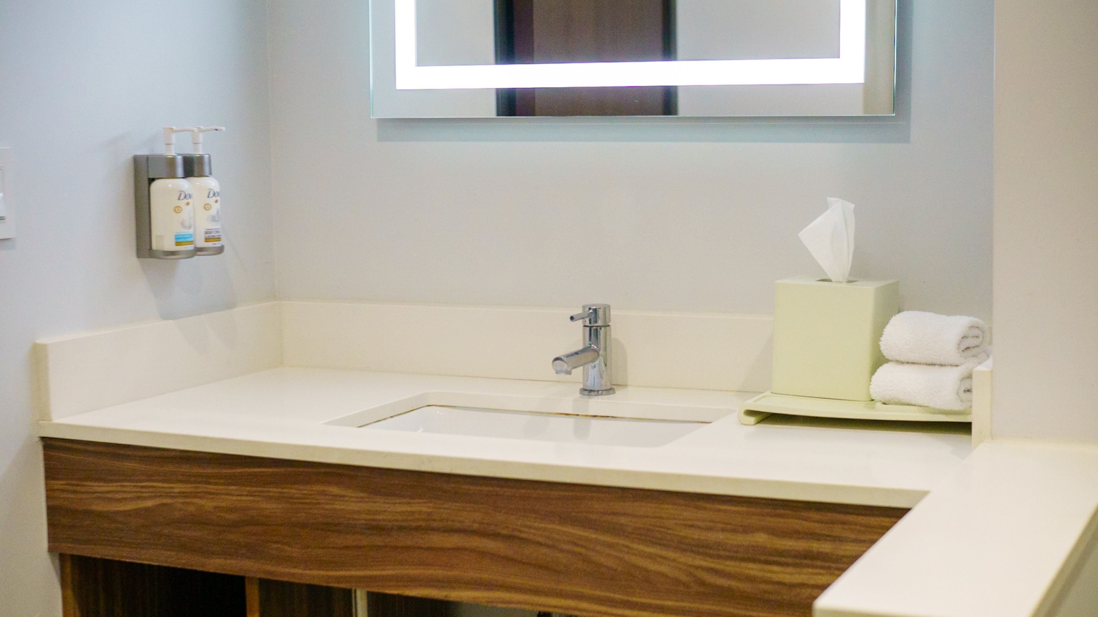 holiday inn express and suites ensenada centro an ihg hotel