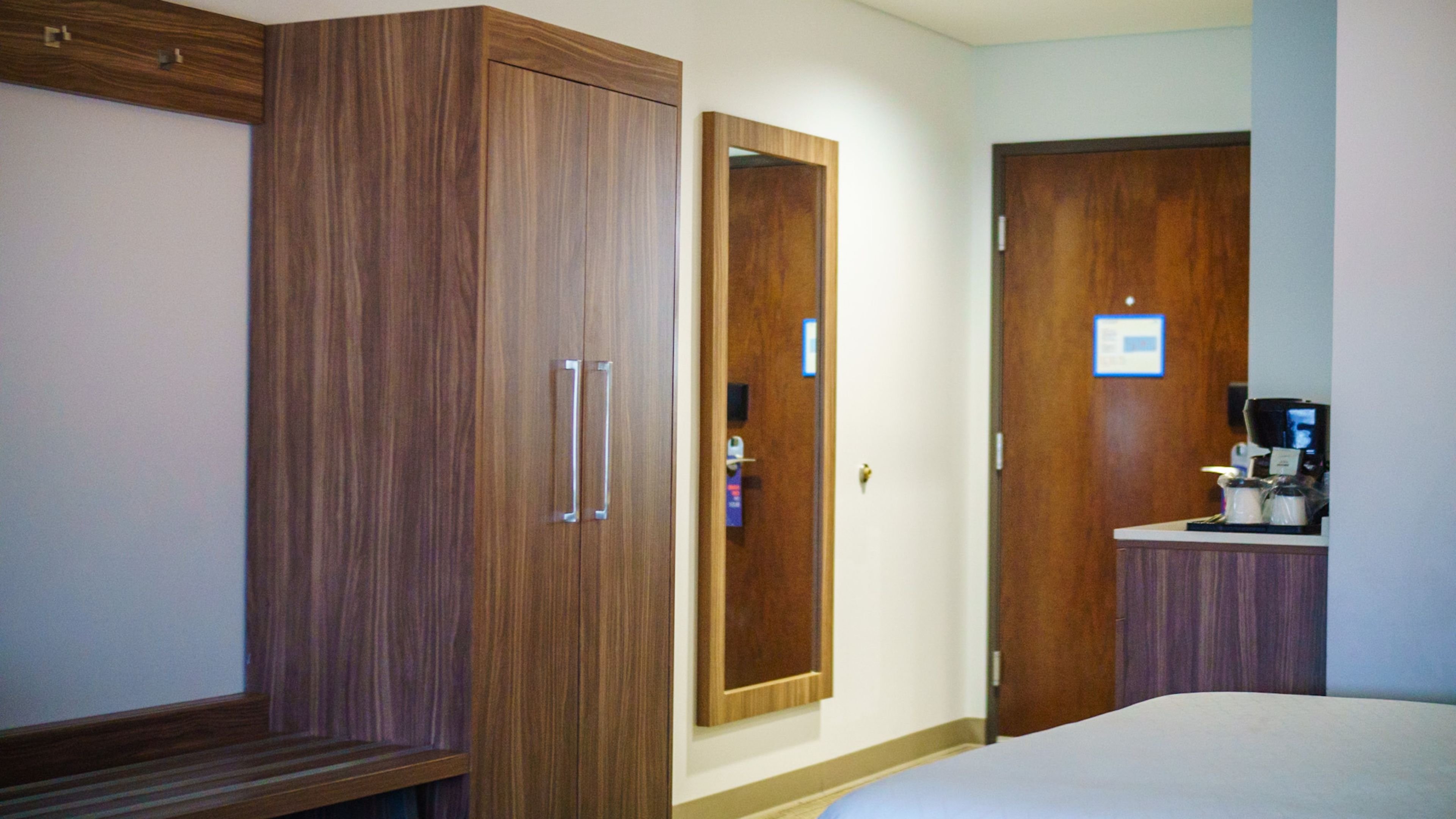 holiday inn express and suites ensenada centro an ihg hotel