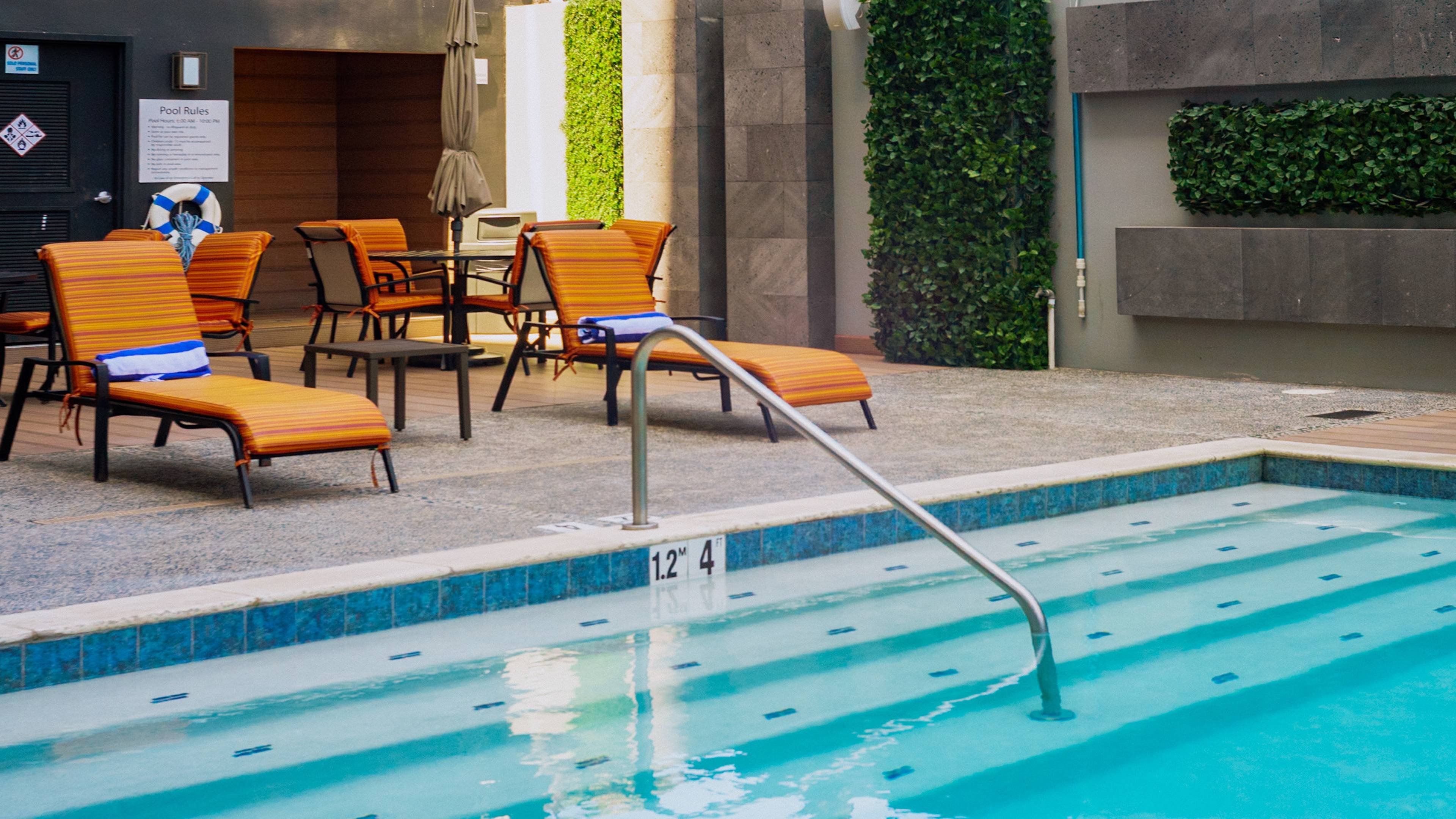 holiday inn express and suites ensenada centro an ihg hotel