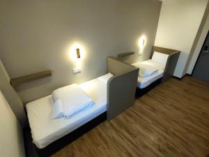 3 plus hotel
