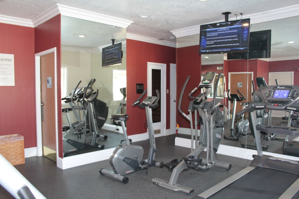 holiday inn express hotel and suites corning by ihg