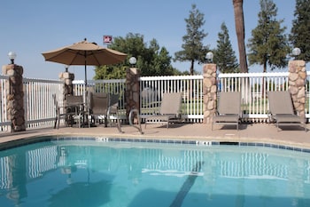 Holiday Inn Express Hotel & Suites Corning By Ihg,Red Bluff>>Corning,3 star