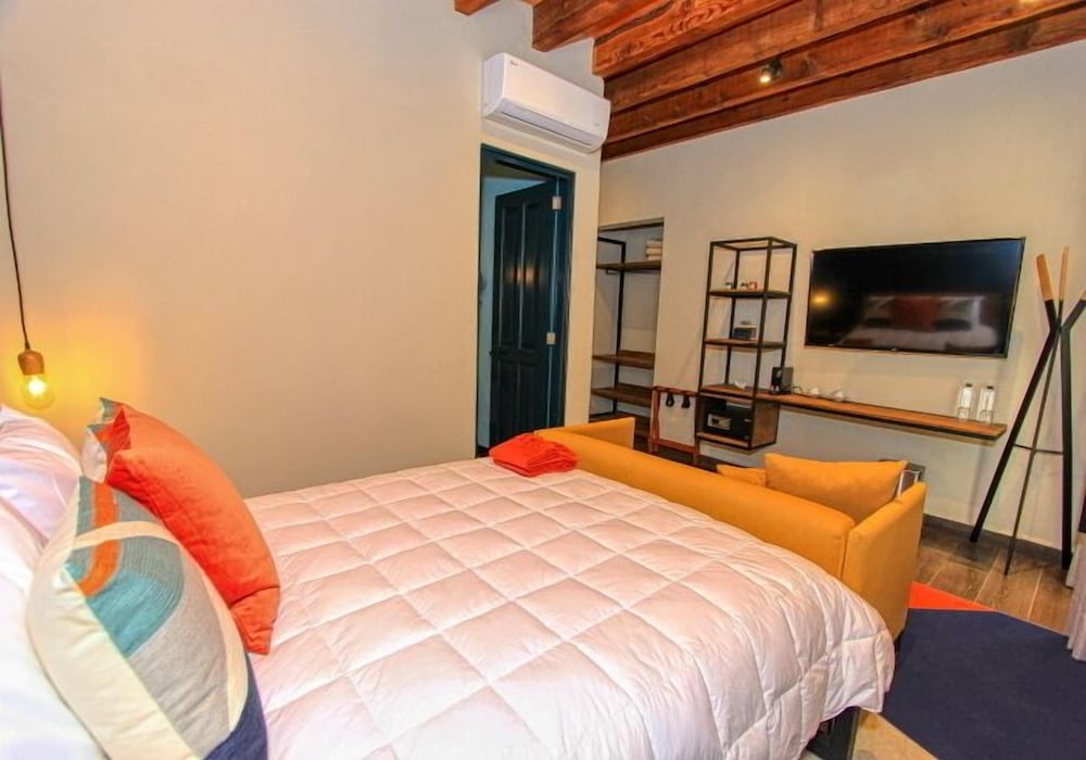 antigua trece hotel fusion