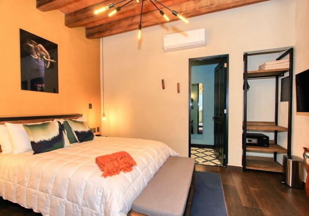 antigua trece hotel fusion