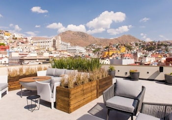 antigua trece hotel fusion