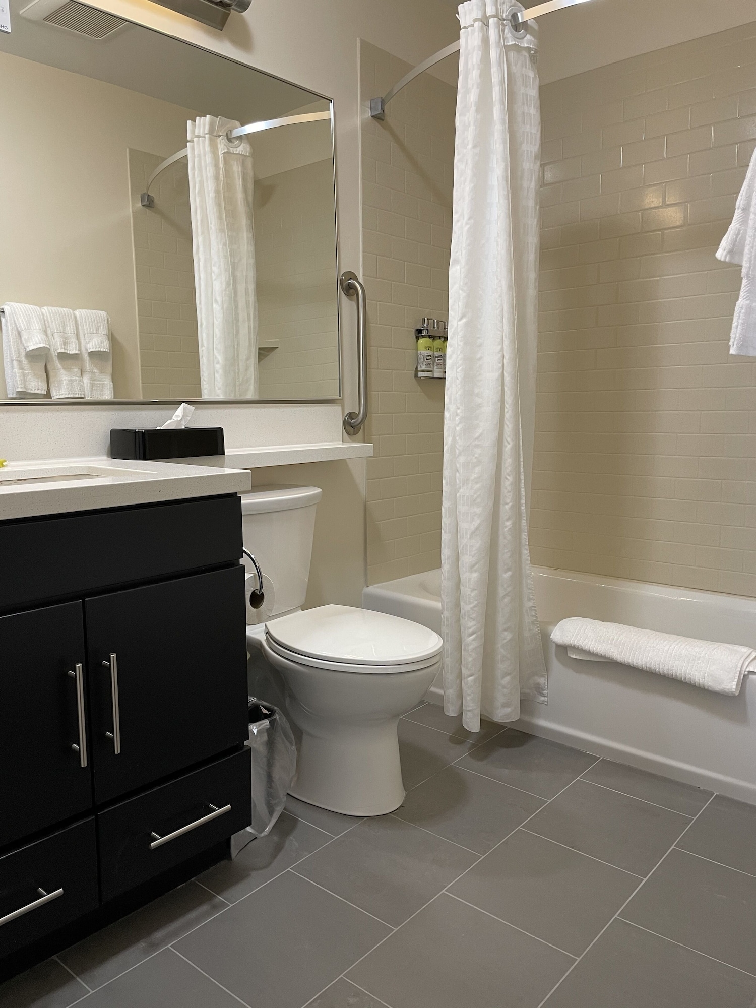candlewood suites chester philadelphia international airport an ihg hotel