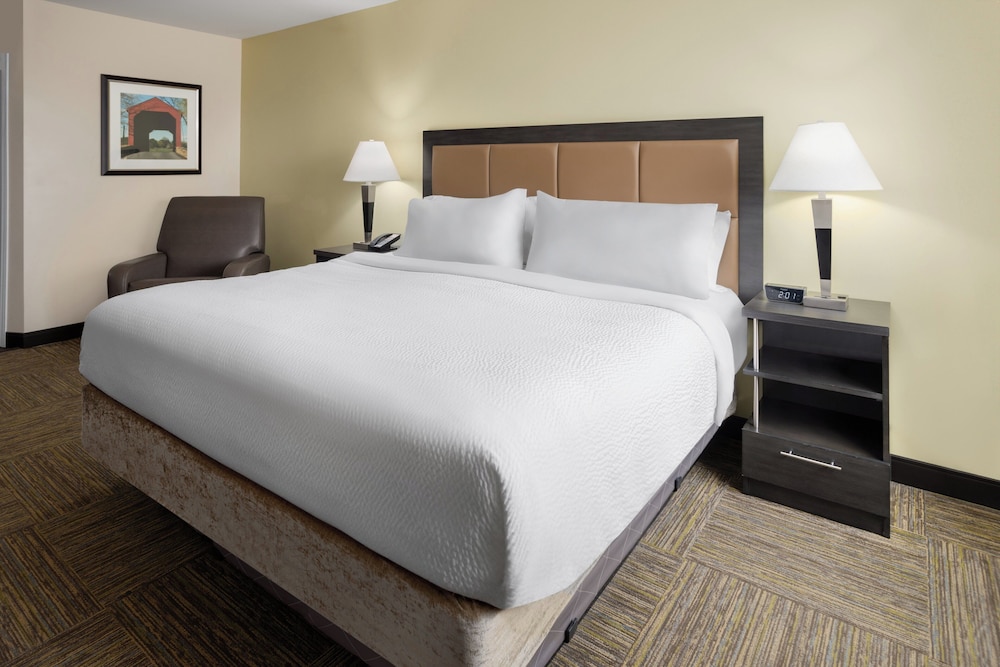 candlewood suites chester philadelphia international airport an ihg hotel