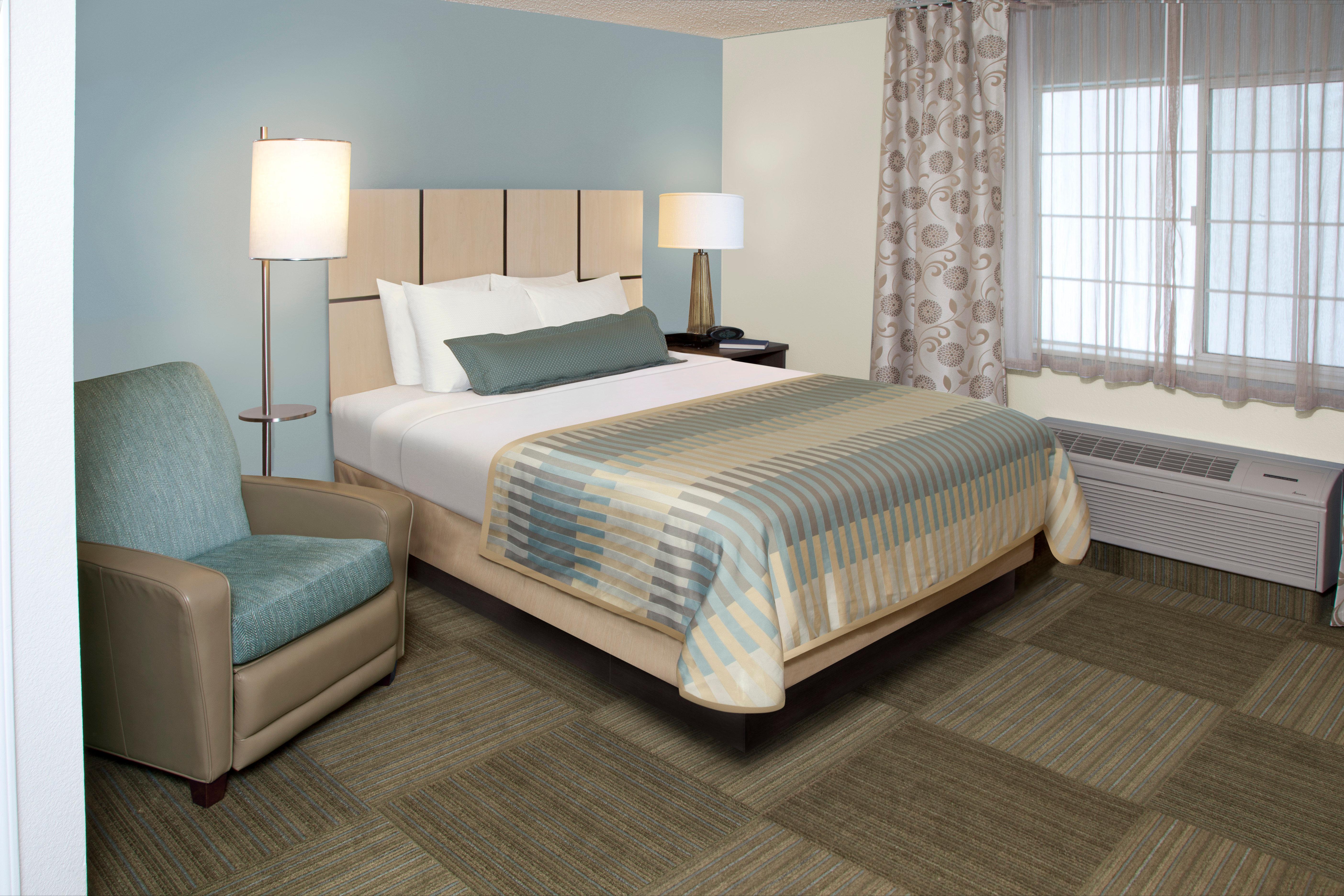candlewood suites chester philadelphia international airport an ihg hotel