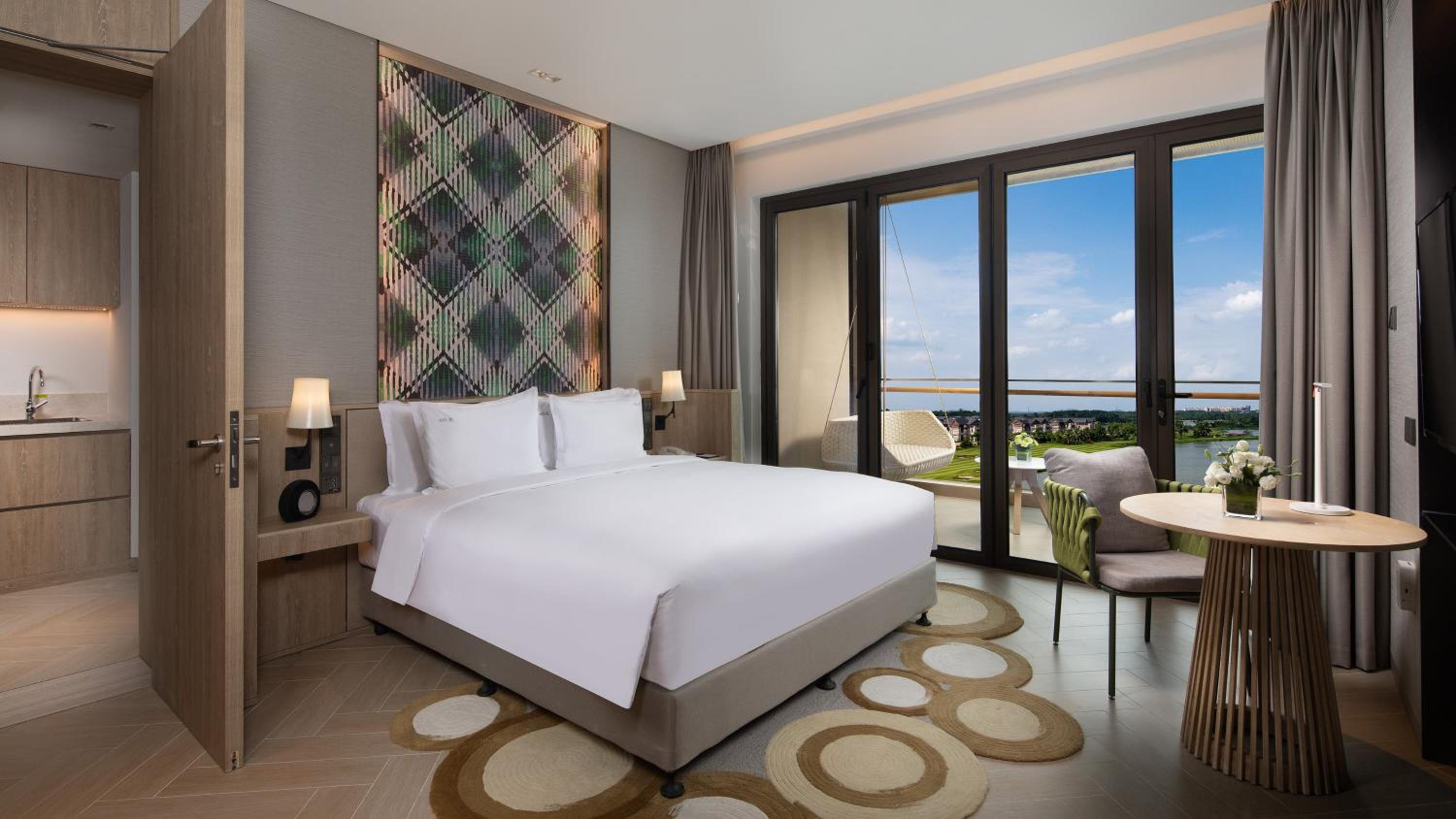 holiday inn resort qionghai guantang an ihg hotel