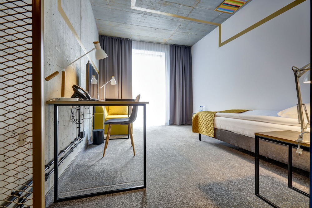 arche hotel geologiczna