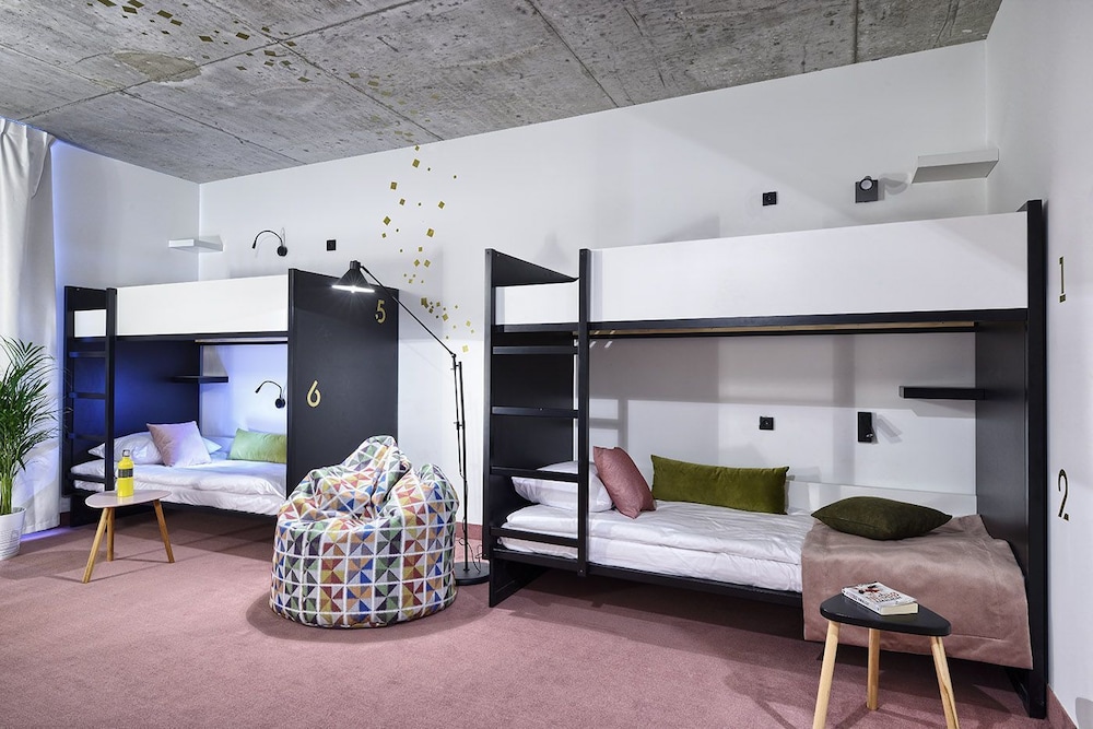 arche hotel geologiczna